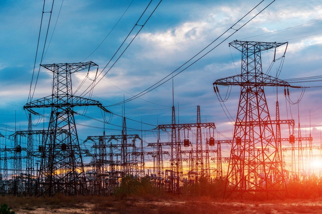 MCCLawCenter's tweet photo. 77% of Americans say tariffs are raising electricity costs—especially Gen Z and millennials. 56% saw bills rise last month, up $50 on average. 83% support cutting tariffs on solar and grid tech to lower energy costs, per Payless Power. https://t.co/XkIwR5olRO