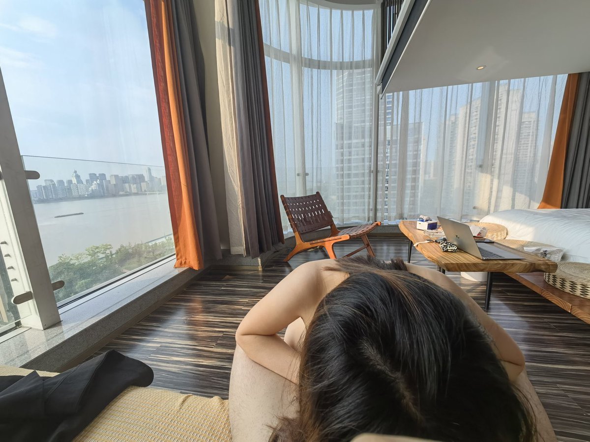 huang6422's tweet photo. 吸舔取精 https://t.co/jyTa0XVkOV