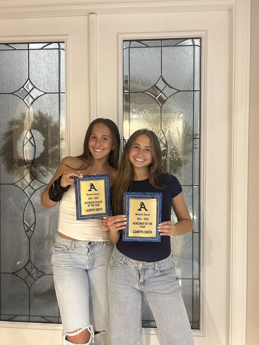 lauryns_soccer's tweet photo. Post high school season awards!! 🏆🏆 First team Miami Herald with 16 shut outs this season and defensive player of the year! Great season this year can’t wait for next year! #chasingthering @GAcademyLeague @ImYouthSoccer @ImCollegeSoccer @TheSoccerWire @PrepSoccer @HeraldSports https://t.co/be66rKFEK6