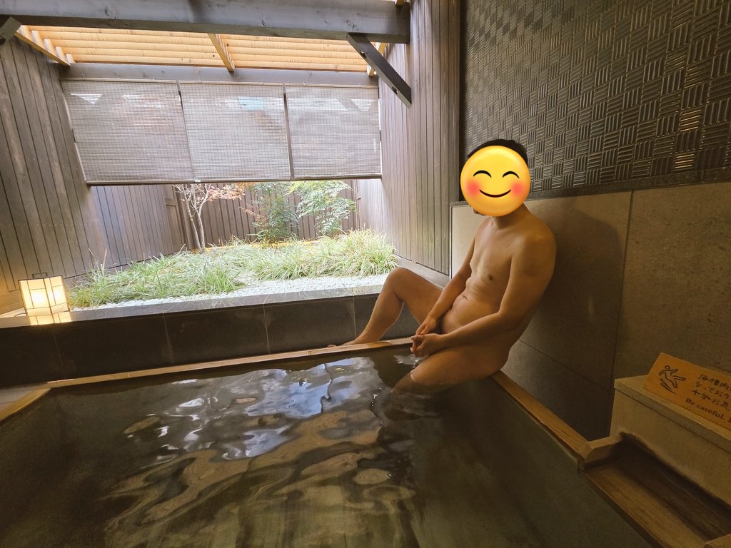 NionSwim's tweet photo. Private onsen in Japan with daddy~
Relaxing. 🏳️‍🌈🇸🇬😊❤️
#onsen #gaysg #gay #sexy https://t.co/GzvHAPYRJF