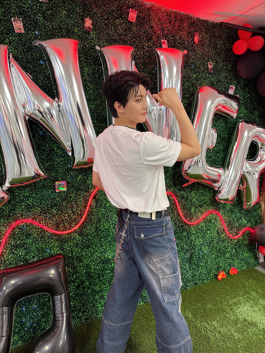 [#GON]

Atlanta❤️🌸

#VANNER #배너 #곤