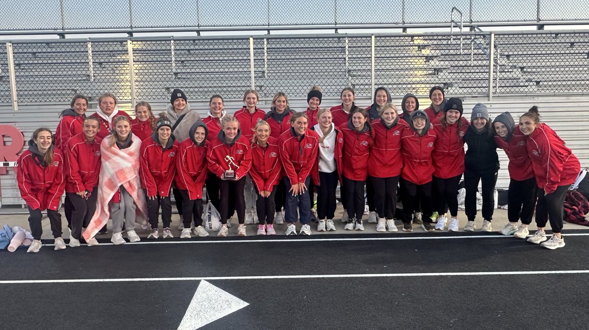 TreynorNation's tweet photo. And your Cardinal Relays Champions…. @treynortfxc https://t.co/HQXjbkkRv9