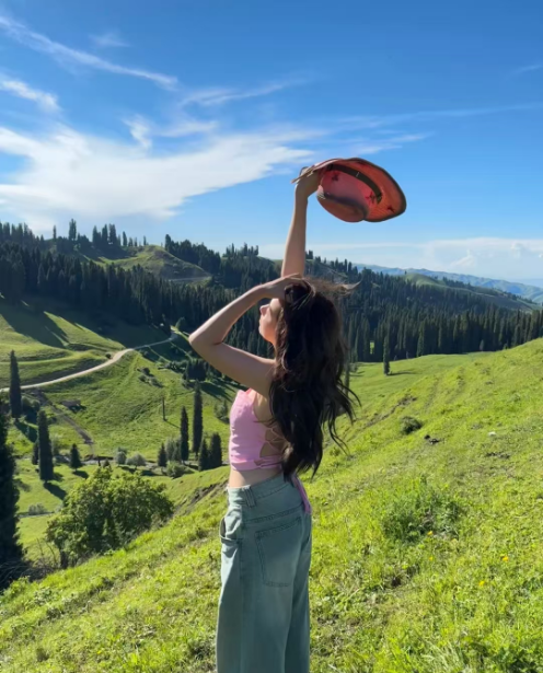 telegram_porn33's tweet photo. Xinjiang really shouldn't be too beautiful and well photographed!
# God's backyard # This is the real thing. https://t.co/304b7NBT0K