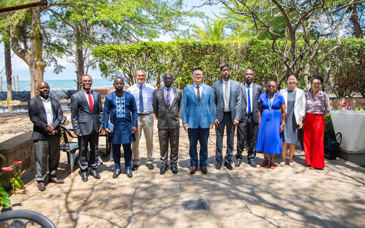 DGAfrica_MFA's tweet image. Supported by Global Development &amp;amp; South-South Cooperation Fund &amp;amp; #WorldFoodProgram, the school feeding project in Burundi was successfully completed. By providing meals to 46,000+ children, the project enhanced kids’ nutrition  and boosted education access.