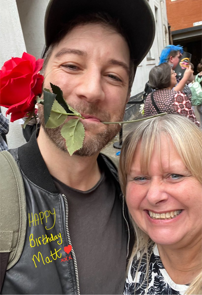 janeyharrow's tweet photo. ⁦@MattCardle⁩ happy birthday little bruv sending love and hugs xxx https://t.co/leAlIvMoI2