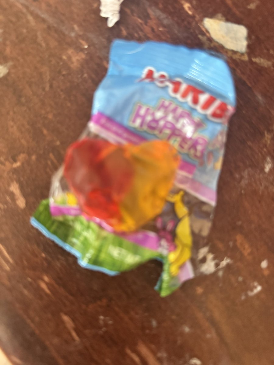 Sackfae's tweet photo. @milkypossum @AndyL4nd Hey I found a gummy bear that is red and yellow heart looks familiar https://t.co/fmETTYdqN2