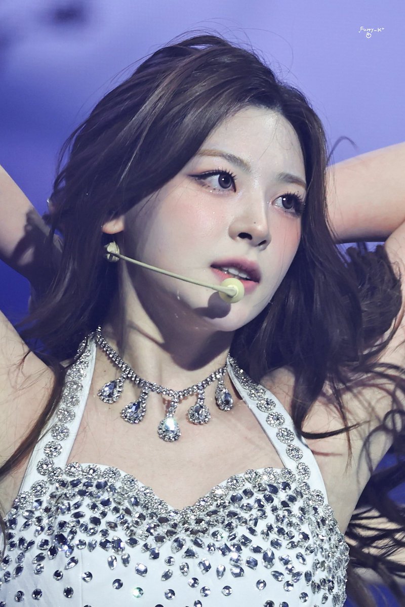 250413 막콘 💫

#STAYC #세은 
#스테이씨 #SEEUN 
#공주와또