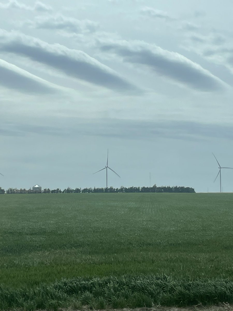 jwseedman's tweet photo. Look at how those wind turbines are slicing the clouds!!  Maybe they do influence the weather!!🤣 https://t.co/oYccHaGVHk