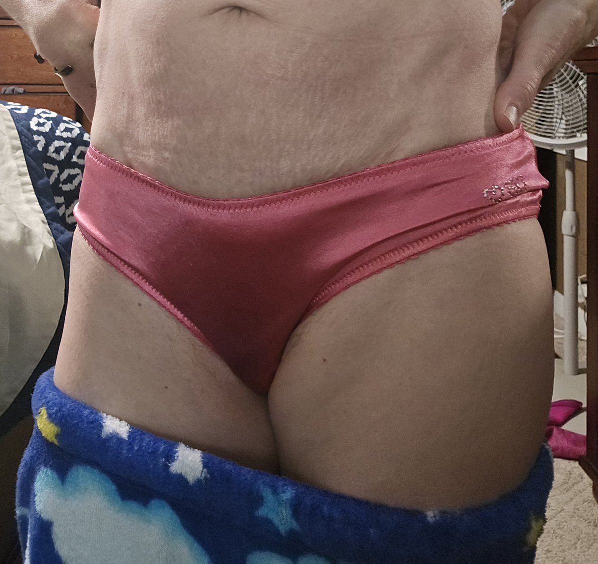 TurboMILF's tweet photo. What I've got hiding under my fuzzy PJ pants #prettyinpink #hotwife #pantydrawer https://t.co/ANgfodiQMJ