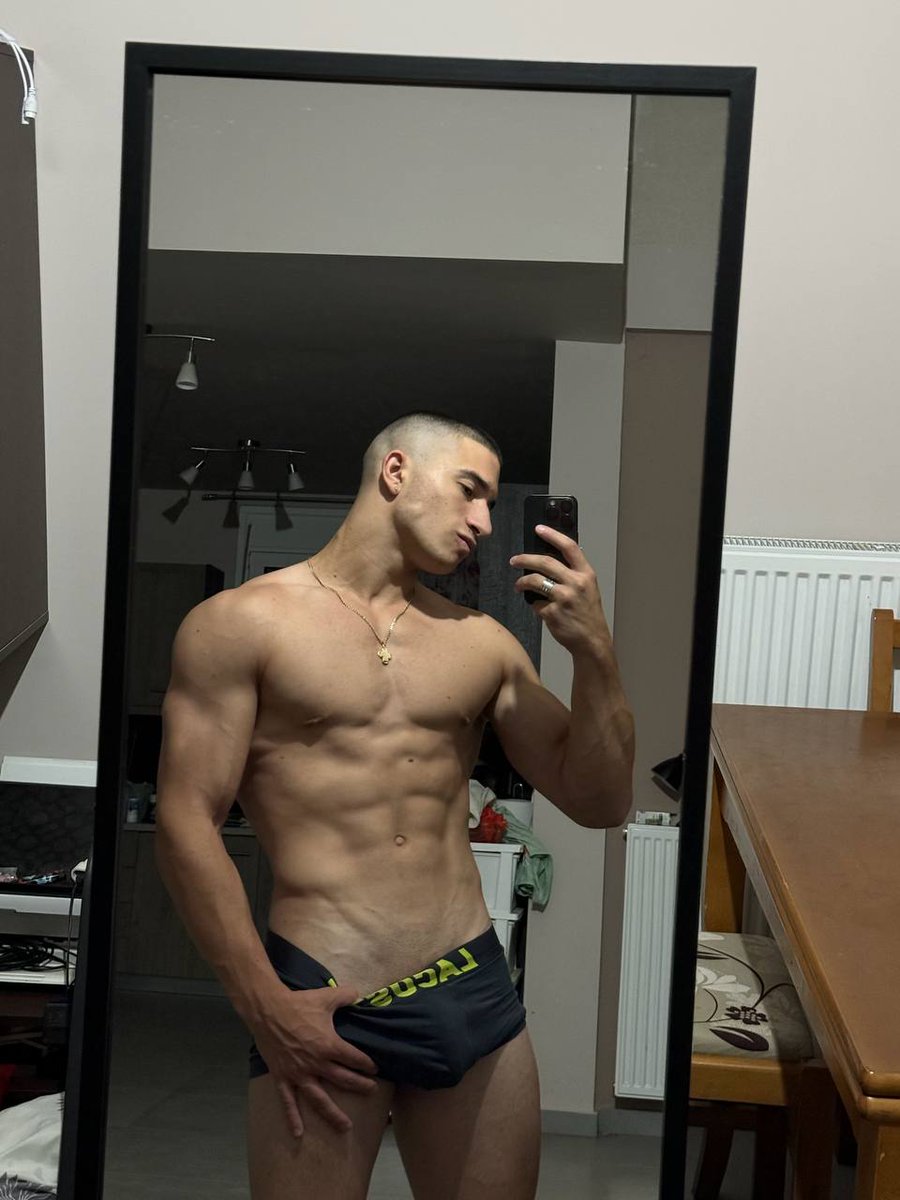 Timothy X tweet media