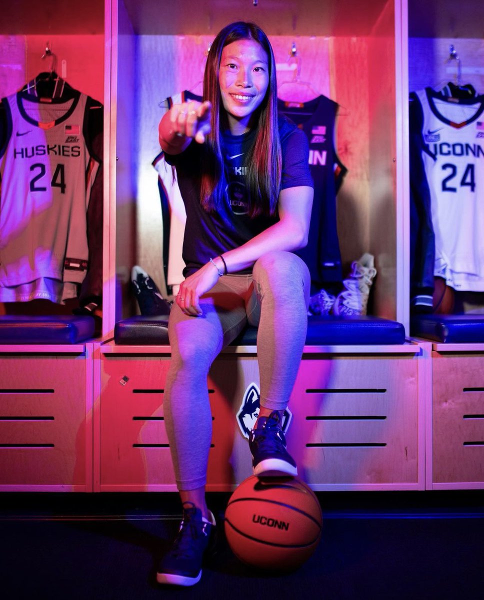 trendyhoopstars's tweet photo. BREAKING: The Golden State Valkyries have selected Kaitlyn Chen with the No. 30 overall pick in the 2025 WNBA Draft. ✨ https://t.co/Hm4KLILDyw
