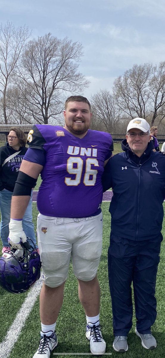 CRXavierFB's tweet image. Good to get up to Cedar Falls to watch former all stater, and two time state champ, Josh Volk practice. Go Panthers!