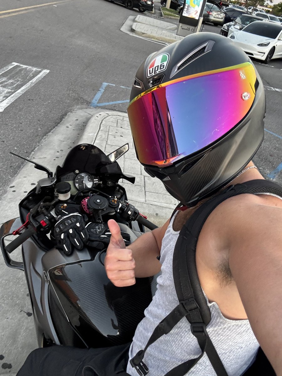 wanna ride? 😌