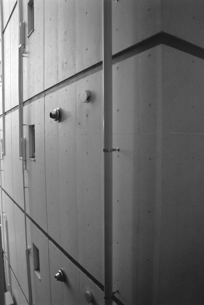 Canon F1
New FD  24mm T2.4
Kodak
DELTA 400