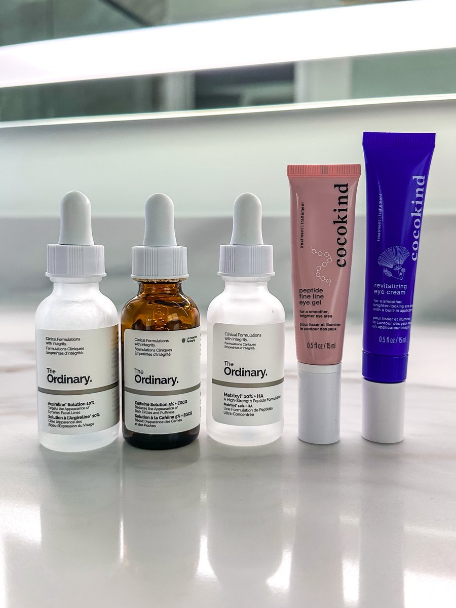 These are the products that are helping to brighten my undereye and heal the skin barrier of the delicate skin there!🙌🏼

How/When to Use with links: 
liketk.it/5b9Wj