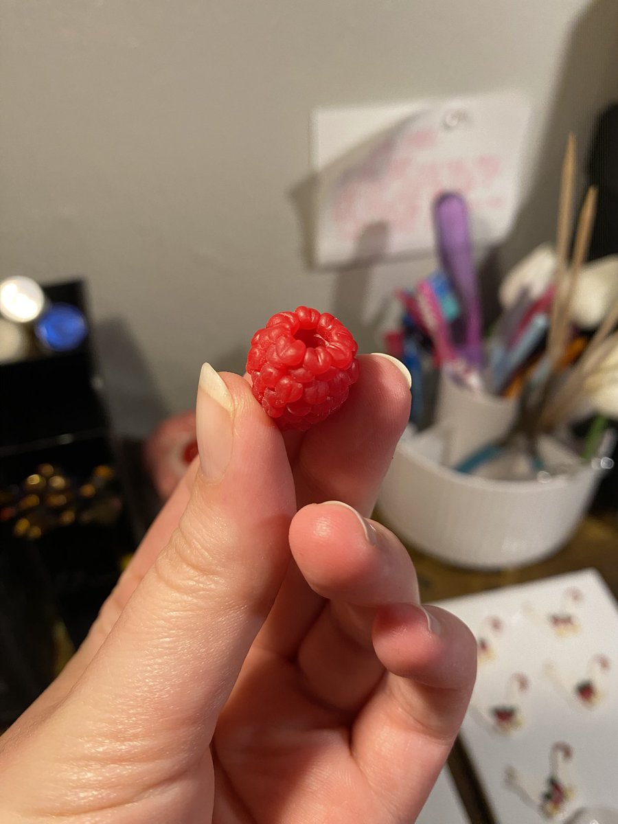 kyaabaird's tweet image. Okay I did THAT
Polymer clay raspberry!!