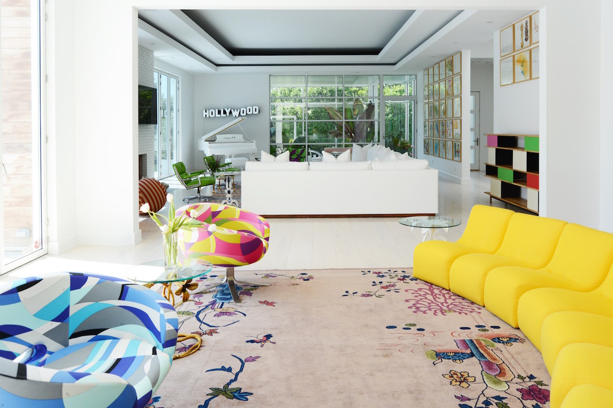 CuratorStyle's tweet photo. πβ¨ Craving that Hamptons vibe? mixing retro glam with bold color, seashell accents, and breezy luxury. Think polka-dot walls, pastel palettes, and Hollywood-worthy coastal chic! ππ‘
#HamptonsDesign #InteriorInspo https://t.co/L7H5Lp5vW8