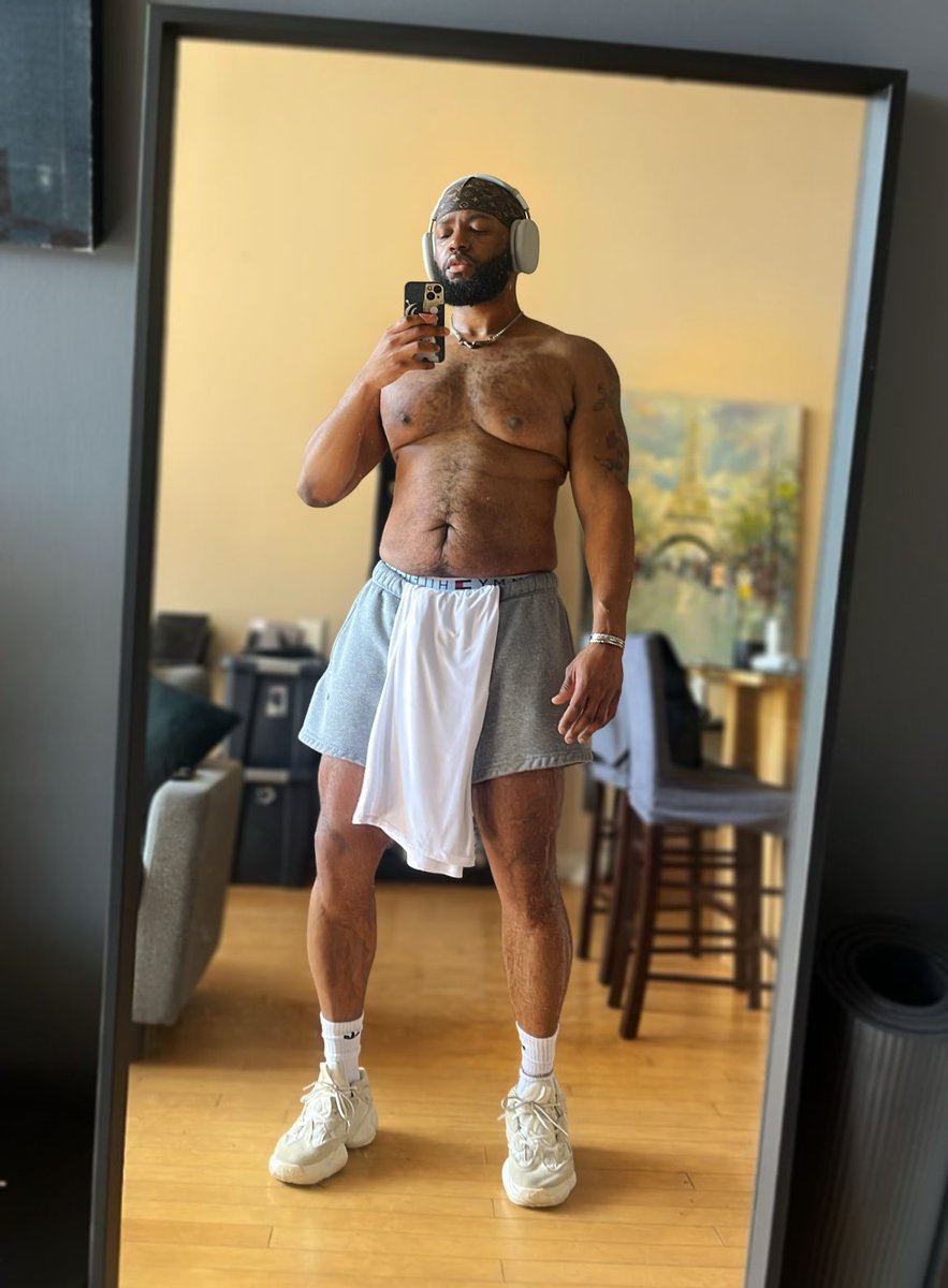 WavyPresident's tweet photo. 🐻 https://t.co/eKKKYUOgWB