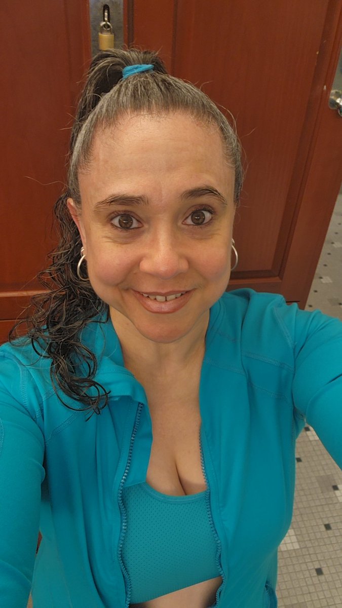So_U_lTalks's tweet photo. #fitnessgirl #fitchicks #fitnessmom #gymgirl #gymgirls #gymlife #gymrat #FiftyFiftyOne #nofilterneeded #noFilter #fitnesslifestyle #workout #exerciseismedicine #FIFTYCLUB #modelling #grayhairdontcare #grayhairs #saltandpepperhair #Real https://t.co/B9q8u26Syy