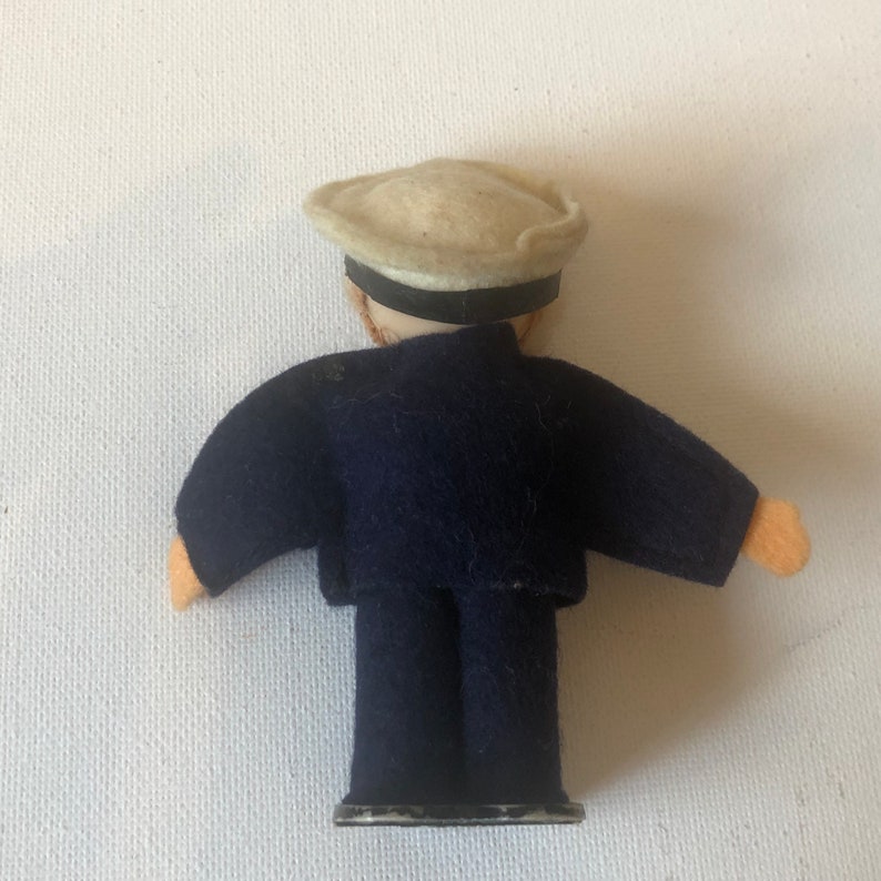 juncfrouwe's tweet image. his name in charter, writ in salt