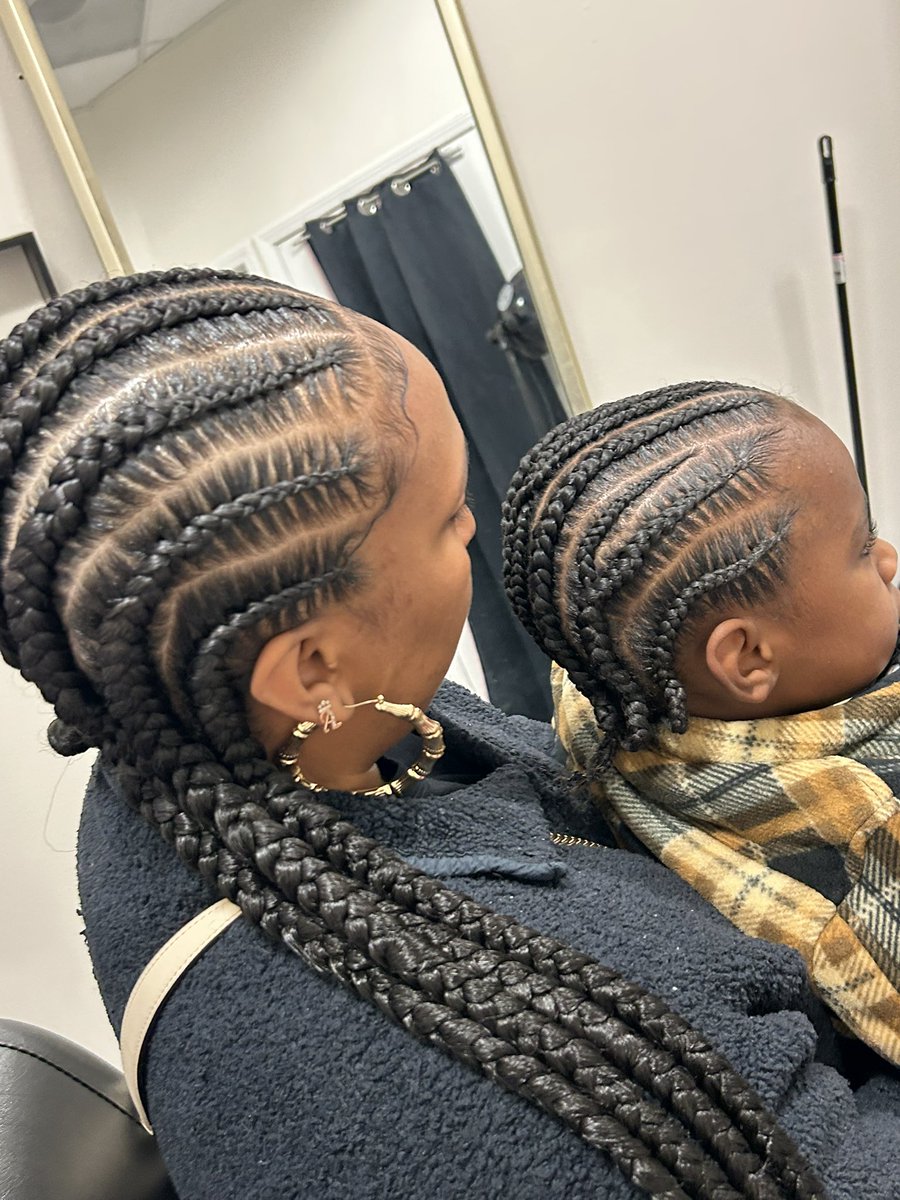 HunnyyyBayeeee's tweet image. Mother Son Duo Book Your Appointments Together 🤗 
#LaBraider #stitchbraids