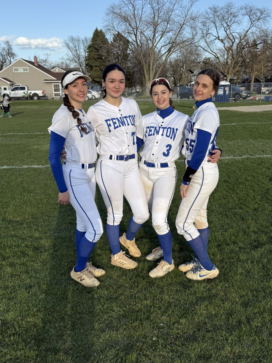 Congratulations to the Players of the Game in our much needed 5-2 win today! <a href="/Elizabe46010452/">Elizabeth Delgado</a> with the 3 run 💣, <a href="/BELLADELGADO07/">Bella delgado</a> with the W and 11 K’s, Ryleigh with 2 nice bunts and <a href="/n_staszel/">Natalia Staszel</a> with a nice bunt and plays in the field! Let’s Get ‘Em! #EmbraceTheChallenge  💙🦬🥎