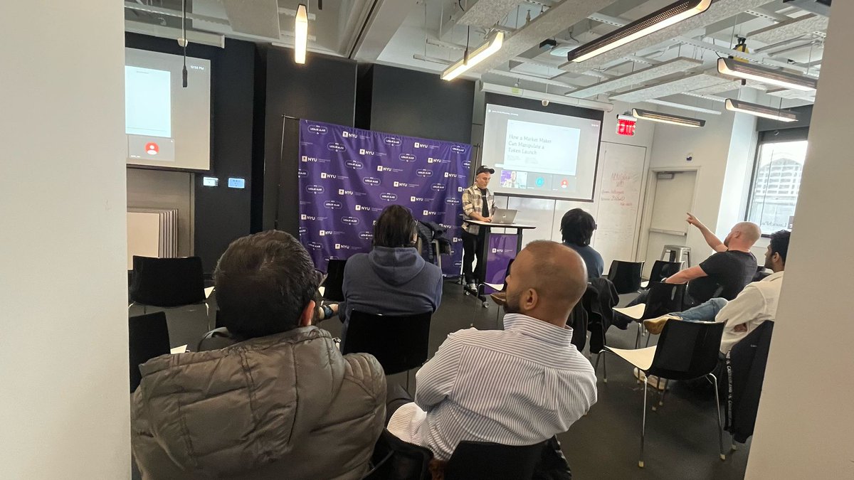 BlockchainNYU's tweet image. Big thanks to James Parillo 🔥@velvetmilkman, Managing Partner at Figment Capital, for joining us today!!Jim shared some incredible insights on the future of blockchain infrastructure and early-stage venture investments.

Thanks to everyone who joined us！✨
#CryptoVC #web3