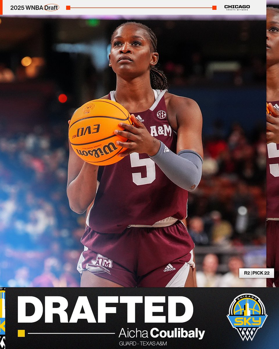 TheSkyShowCHI's tweet photo. This was a lot of picks! Phew, 4 picks is a lot, right??? Right?? Welcome to #Skytown! #SkyProspect(s) https://t.co/Ej1XkEJlbp