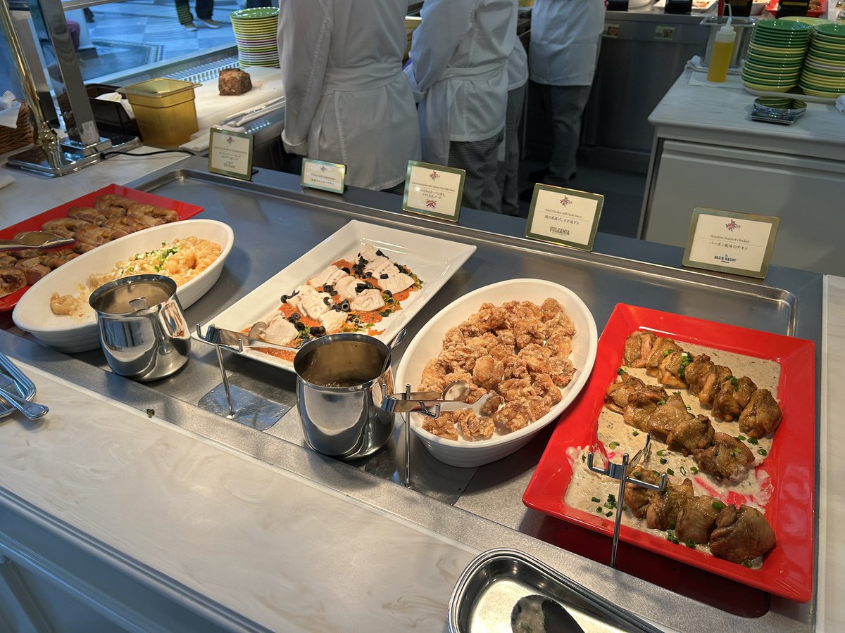 high_tower_3's tweet photo. 朗報
クリパレにカフェオーリンズのガンボスープ来た
無限ガンボスープできる
色んなレストランのメニューもアッセンブルしてる https://t.co/Hz1SGBB3ue