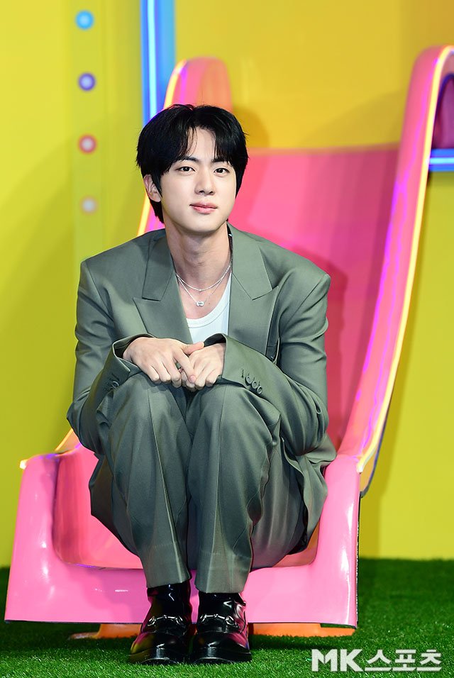 seokjinfile's tweet photo. SEOKJINNIE https://t.co/EF83bQp540