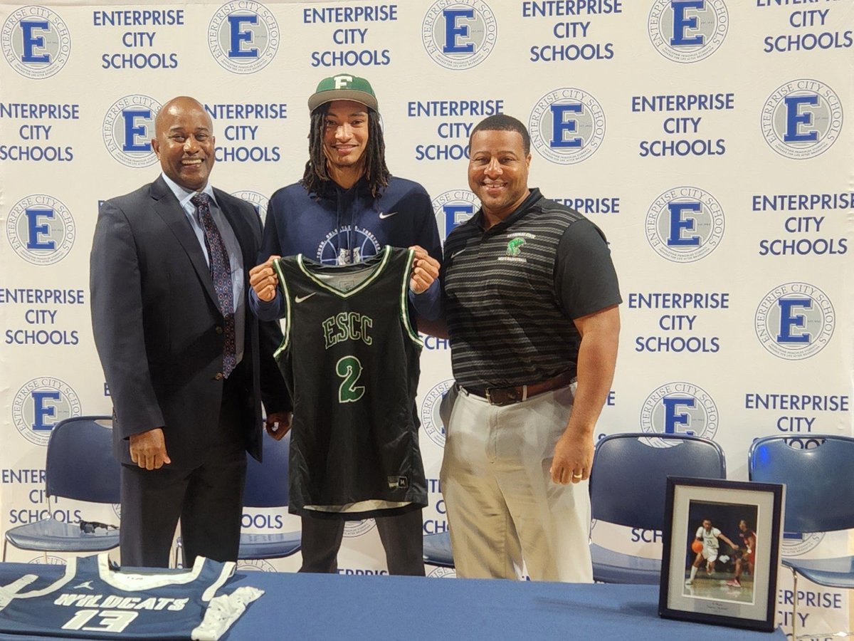 Congratulations  to 2025 6’2 CG <a href="/TBryant06/">Ty Bryant</a>  Enterprise HS for Signing with Enterprise CC (AL) today !! 

<a href="/AlabamaFusion/">Alabama Fusion</a>