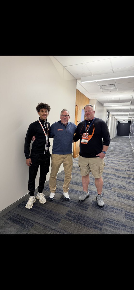 Eli.Jackson5 (@jackson5eli) on Twitter photo Had fun watching <a href="/IlliniFootball/">Illinois Football</a> practice. Thanks to @LeeprDrake for inviting me out. Saw <a href="/coachjstepp/">Coach Justin Stepp</a> and had a great conversation. <a href="/Qb6Trae/">Trae Taylor</a> <a href="/JavidJames8/">Beon_WR</a> <a href="/Recruit2Illini/">UI Zone</a> <a href="/RockPerkins52/">Bill Perkins</a> Had fun watching <a href="/IlliniFootball/">Illinois Football</a> practice. Thanks to @LeeprDrake for inviting me out. Saw <a href="/coachjstepp/">Coach Justin Stepp</a> and had a great conversation. <a href="/Qb6Trae/">Trae Taylor</a> <a href="/JavidJames8/">Beon_WR</a> <a href="/Recruit2Illini/">UI Zone</a> <a href="/RockPerkins52/">Bill Perkins</a>