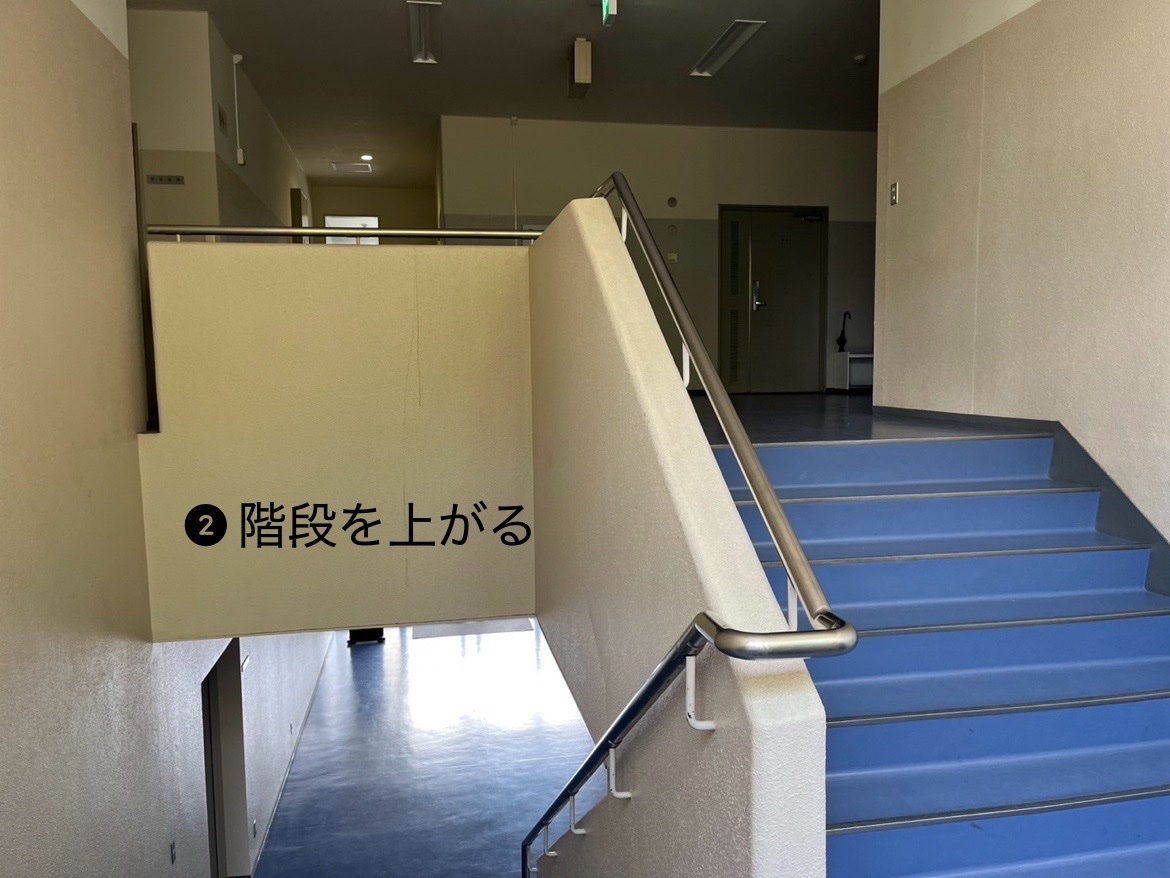 ncutaibun's tweet photo. 1〜3枚目は↑のツイートで説明している行き方になります✨

購買前の階段から上がった先の扉からもNCUホールに入れます❗️(4枚目より) https://t.co/YsUJwedEcA