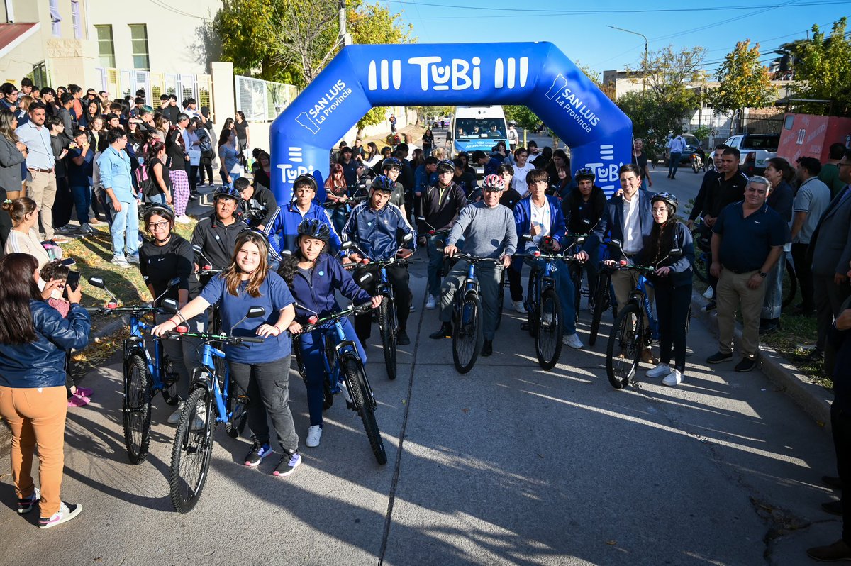 Las TUBI llegaron a tres escuelas del sur de la Ciudad de SAN LUIS; la Escuela Industrial Nto 9, el Colegio Nro 38 y la Escuela Nro 4 Juan Tulio Zavala. Transporte económico, ecológico y sustentable y los chicos como nuestros embajadores en la promoción del uso de la bicicleta.
