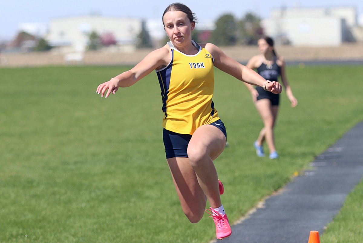 TR: <a href="/YorkDukeTandF/">York Track & Field</a> hit the road Monday for a quad at Fillmore Central; the Duke girls racked up 190 points to roll to the win while the boys were third with 81.

📸Kendyl Hirschfeld/Annah Perdue/Claire Koch | <a href="/chloeikoch/">Chloe Koch</a> | <a href="/BrodyMattox2008/">Brody Mattox</a> | <a href="/sierra_ras/">Sierra Rasmussen</a> 

#torkdukes #nebpreps