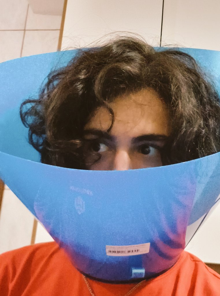 Lucas_Cilli's tweet photo. Minha segunda peça de moda ja sei ate o nome da minha marca.... https://t.co/oDHKuiccHv