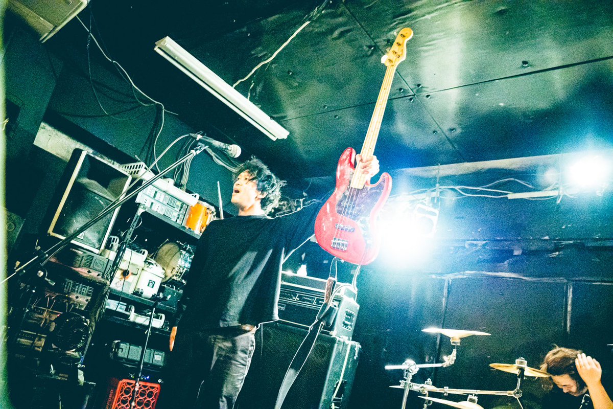 DIVERGING0220's tweet photo. 2025.4.12(土) 心斎橋 新神楽

OSHIMA pre. "IMPACTER" vol.6

w) pyropenguin
WAGAHi
DIVERGING POINT
shigusa
TRiOUT
山本 珠羽 (UNFAIR RULE)

PHOTO by @Ryuku_photo 

初めましてで撮ってもらいました！！
打ち上げもめっちゃ楽しかったね😆 https://t.co/CFQY93GsbW