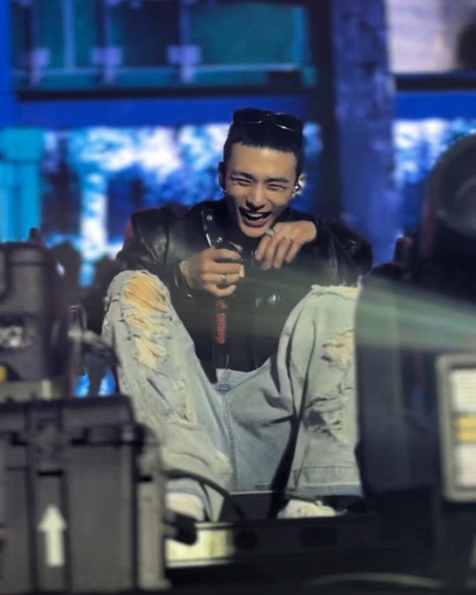 hyunjinpost's tweet photo. ♡ https://t.co/yZp7PFjI1Y