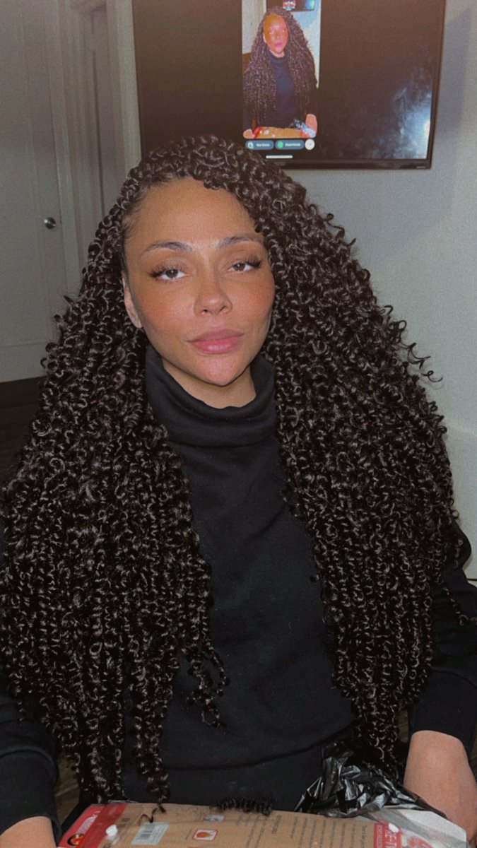 LUVLYBTHO's tweet image. Crochet Passion Twists Done While Co-Hosting In #Shadyville