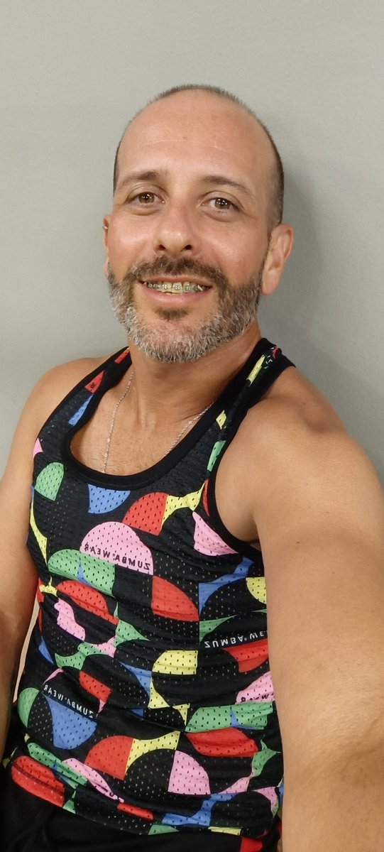 EderGodoy's tweet photo. #zumba https://t.co/gN6PFrweAr