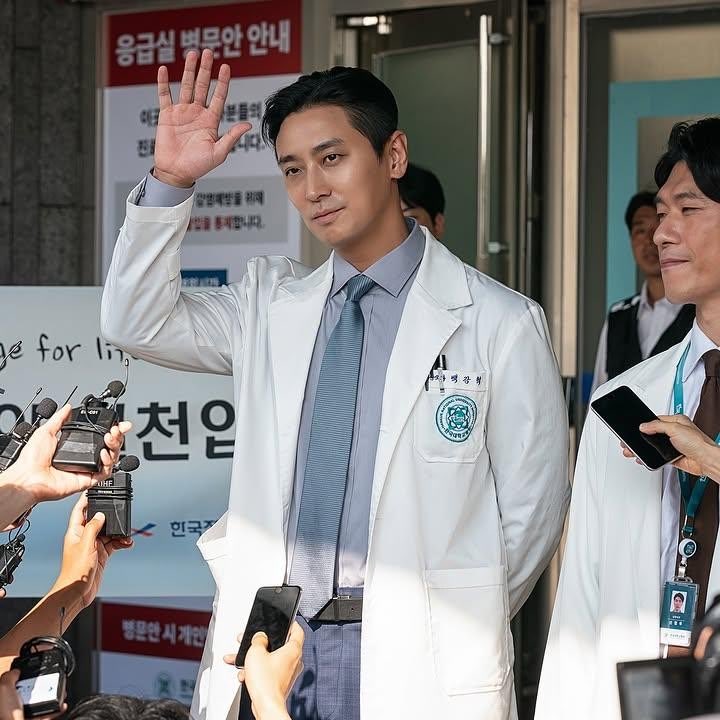 yook_can_dothis's tweet photo. @GiginSp2183222 dokter yg bener hanya mereka https://t.co/dK9RvIJ0NO