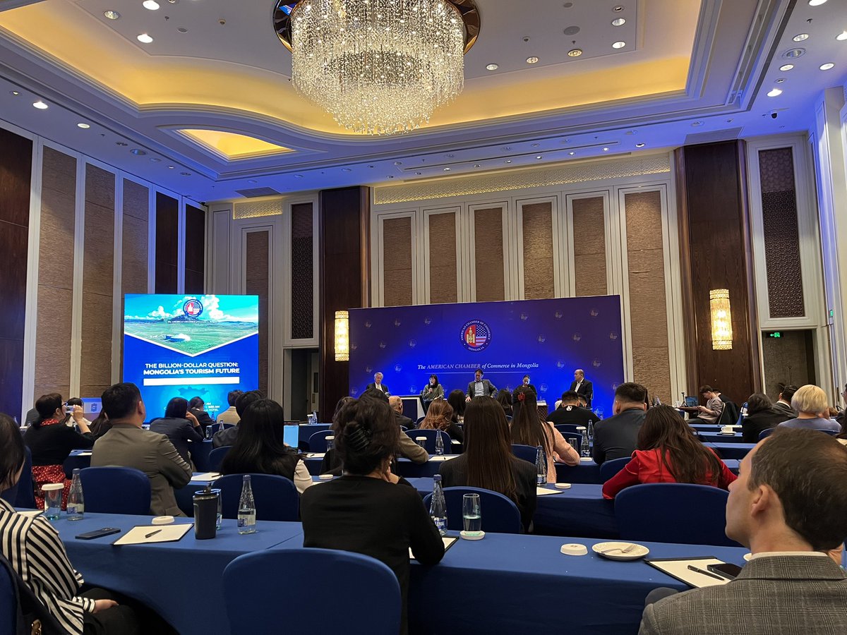 Монголд Сэлэнгээр дамжаад нэг Орос наймаачин 6 удаа орж ирэхэд 6 жуулчин орж ирсэн гэж бүртгэдэг гэнээ. 

Яг аймгуудаар орж гарсныг тоолоход 400,000 гаран л байдаг гэнэ. 

МАН гарснаар тоо статистикууд худлаа болсон доо. Ямар сайндаа утаа 50% буурсан гэхэвдээ,