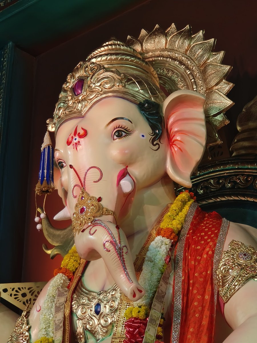 ॐ गं गणपतये नमो नम:
श्री सिद्धिविनायक नमो नम:
अष्टविनायक नमो नम:
गणपती बाप्पा मोरया 🙏🏻🌺🙏🏻