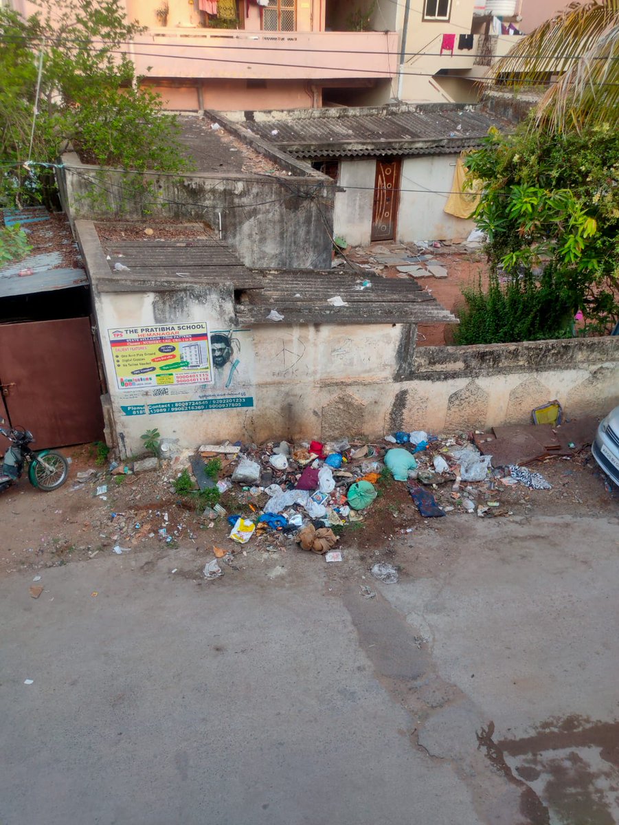 VTR_258's tweet photo. There is a lot of garbage piled up, stray dogs are roaming around, and a foul smell is spreading in the area. It's becoming a serious health concern.Requesting immediate action. @GHMCOnline @CommissionrGHMC @Dc_Ghmc
Address: Chilka nagar, Uppal
https://t.co/RJagCJqRnx https://t.co/LmO7EVfEBi