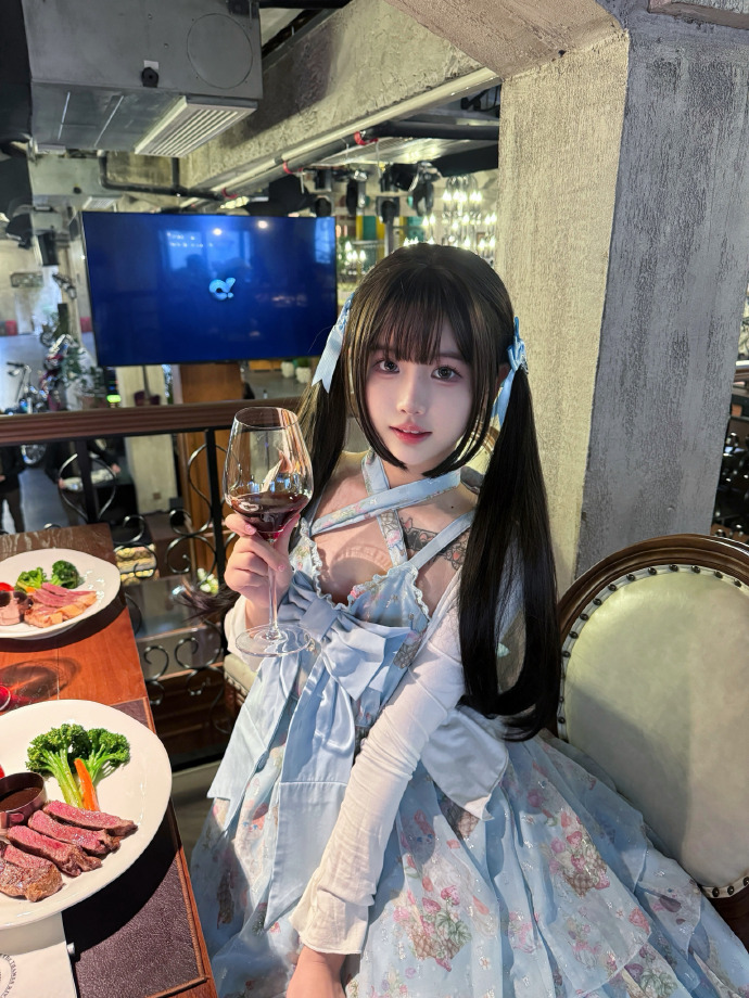 MitchellTr35015's tweet photo. 段控文爱厉害的爹爹有没有喔~喜欢肏极品小萝莉的呢种~ https://t.co/t9ESmQ3BUk