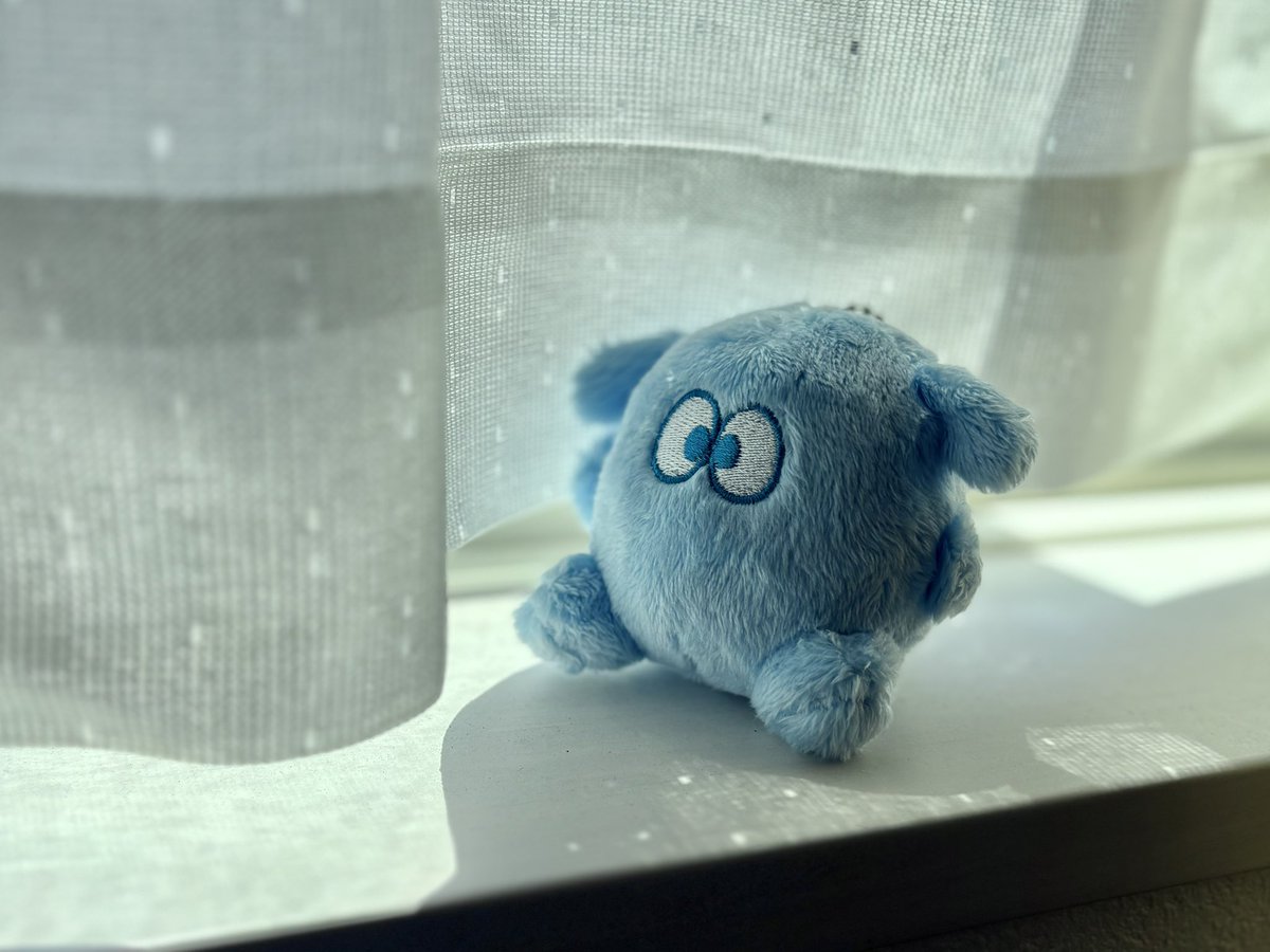 nyeri_Illust's tweet photo. 💠ネモフィラもるちゃんぬいぐるみ💠が誕生しました！！

高さ約8cm・もふもふタイプ、
ネモフィラカラーの青もるちゃん💠
現在販売準備中です〜！

🛒🛒🛒🛒🛒

販売開始：4/18（金）20:00〜
会場：https://t.co/9TPv9nLh4B
フィギュアや原画も同時販売します！

🛒🛒🛒🛒🛒 https://t.co/2RBvKWwI5r