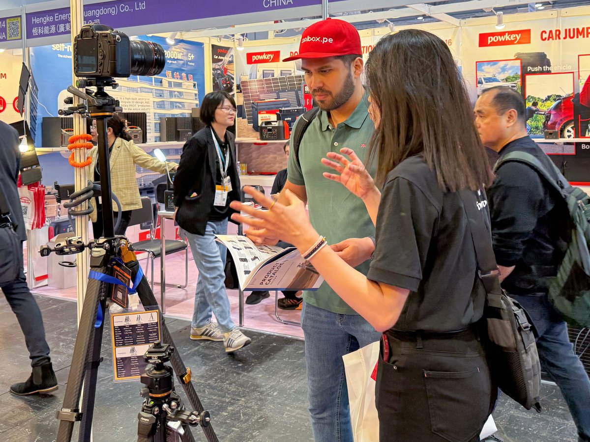 FotoproOfficial's tweet photo. 🌎HK GLOBAL RESORCES SHOW 2025🌎
SWIPE>> to relive the hightlights 📸

#Fotopro #hk #globalresources #expo #b2b #consumerexpo #photographygear #tripod #cameragears https://t.co/Nx1qQifip8