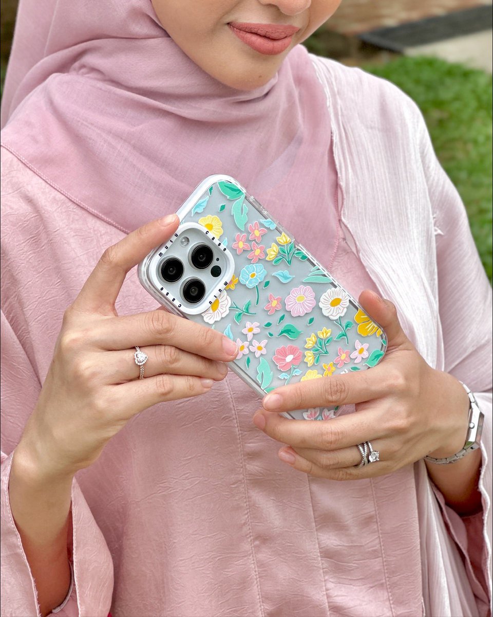 Terkejut tengok harga phone case ni😳Selama ni I ingatkan harga dia mahal??? 
 
Kalau harga macam ni la kan… bukan satu, beli 5 pun takda masalah. Lawa weh😬