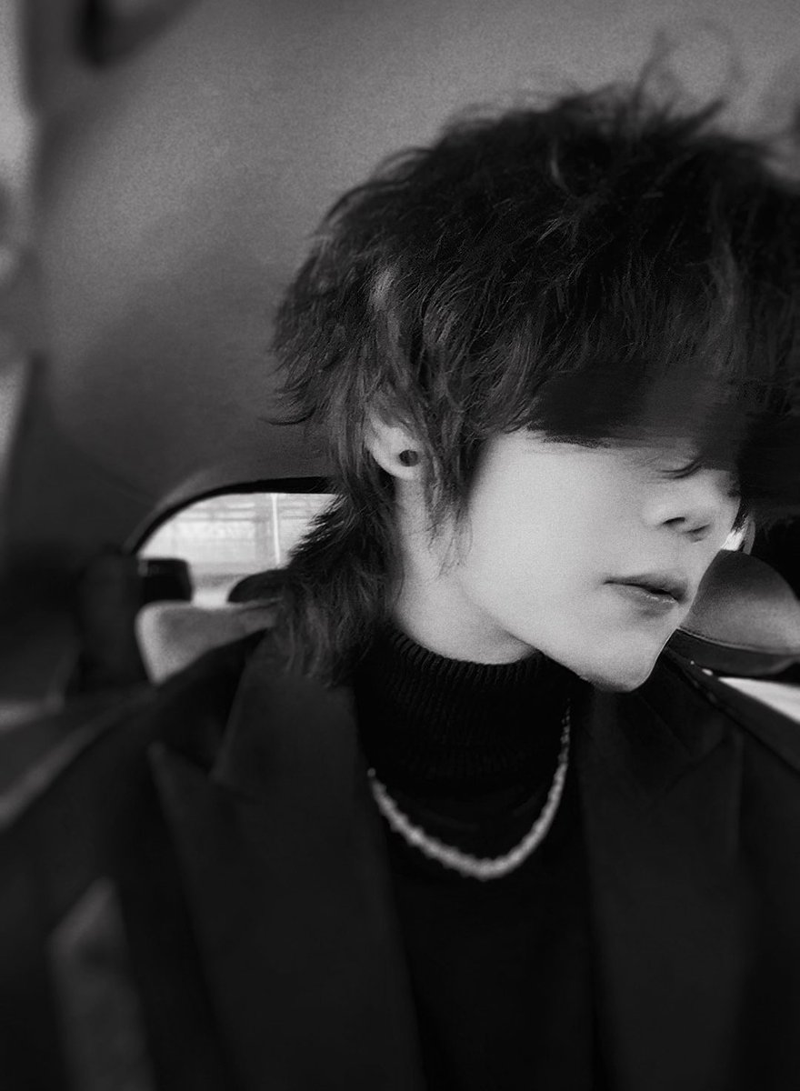 Tswflz's tweet photo. #长发男 https://t.co/ZSv4KTdRTV