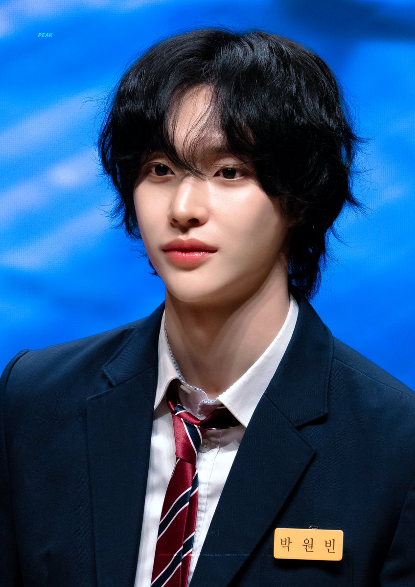 wonbin_com's tweet photo. 241027 

#원빈 #WONBIN #RIIZE #ウォンビン https://t.co/ZnUzWot88r